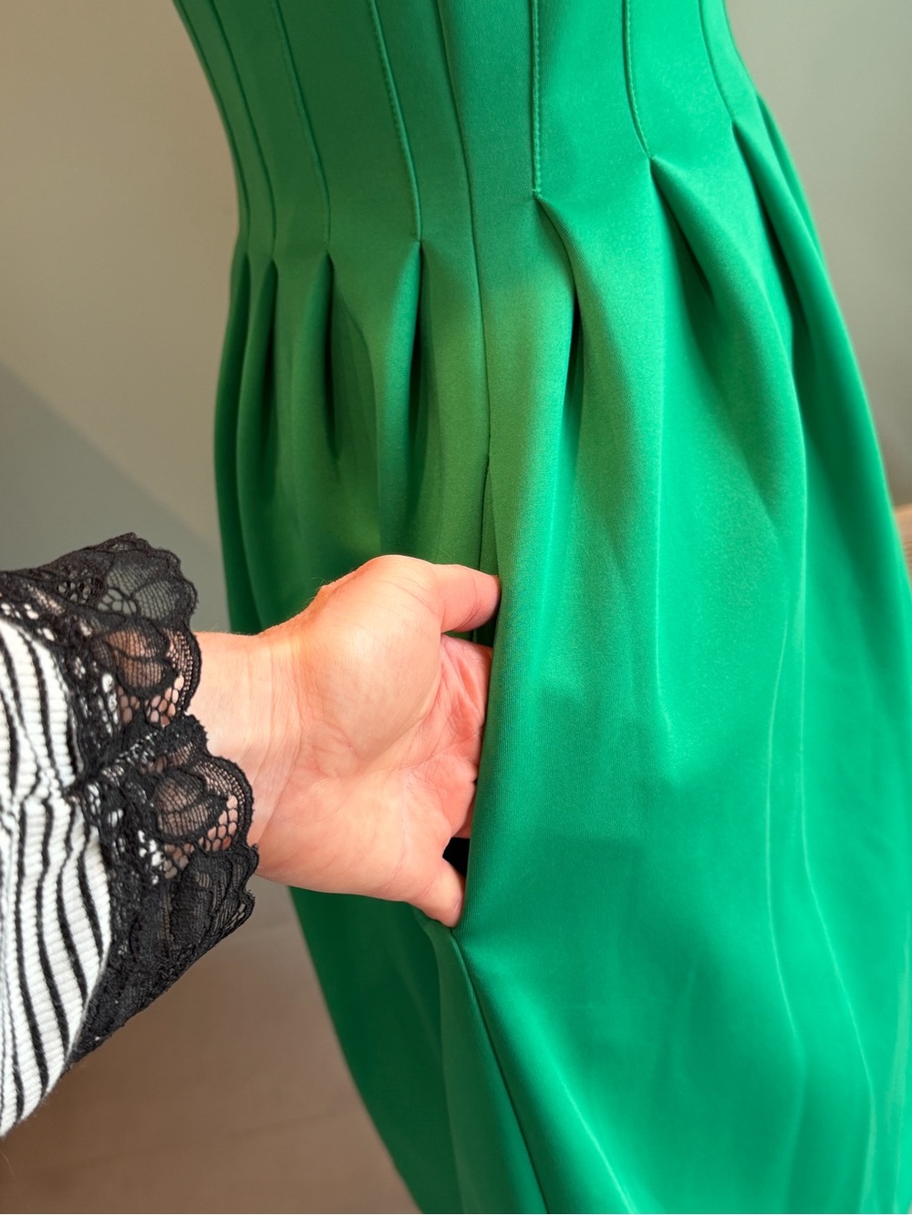 Calvin Klein Women’s Emerald Bright Green Fit-and-Flare Scuba Dress 2 - Picture 6 of 11